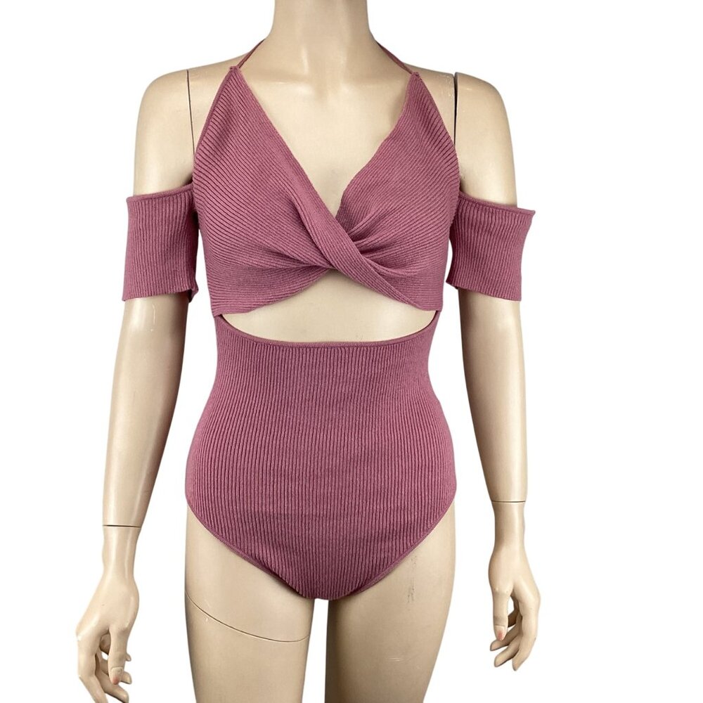 Le Lis Womens Bodysuit Size Small NWT Twist Ribbed Mauve‎ Off-Shoulder Cutout